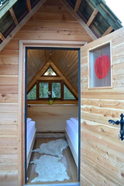 Hotel Glamping Naselje Zeleni Turizem Makole Exterior foto