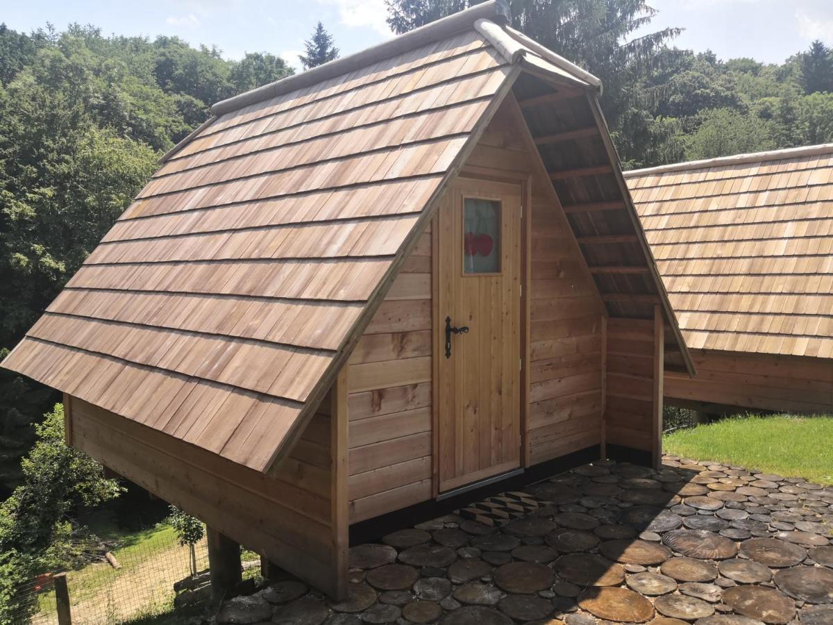 Hotel Glamping Naselje Zeleni Turizem Makole Exterior foto