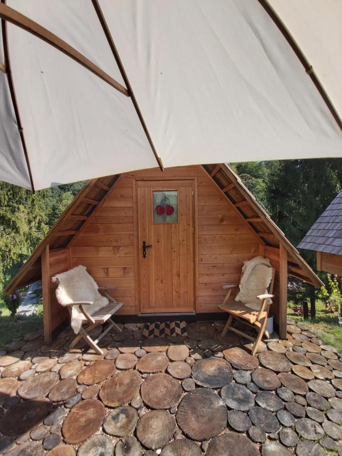 Hotel Glamping Naselje Zeleni Turizem Makole Exterior foto
